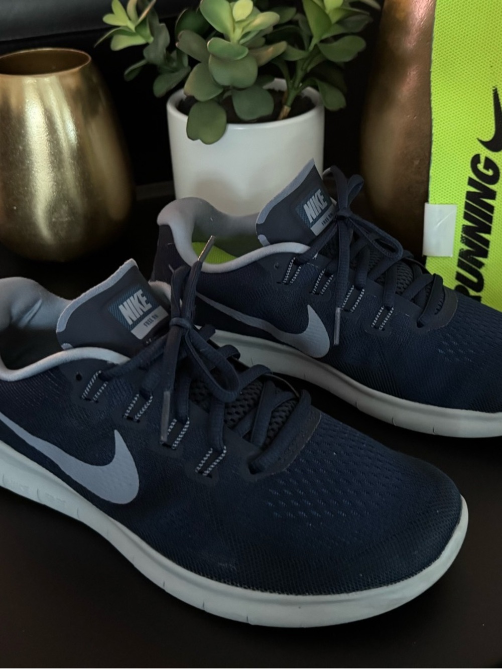 NIKE FREE RUN - Picture 3 of 3